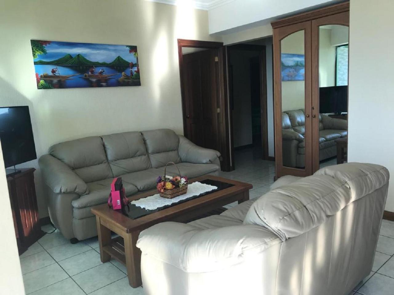 Apartamento Torres De Atitlan Panajachel Luaran gambar